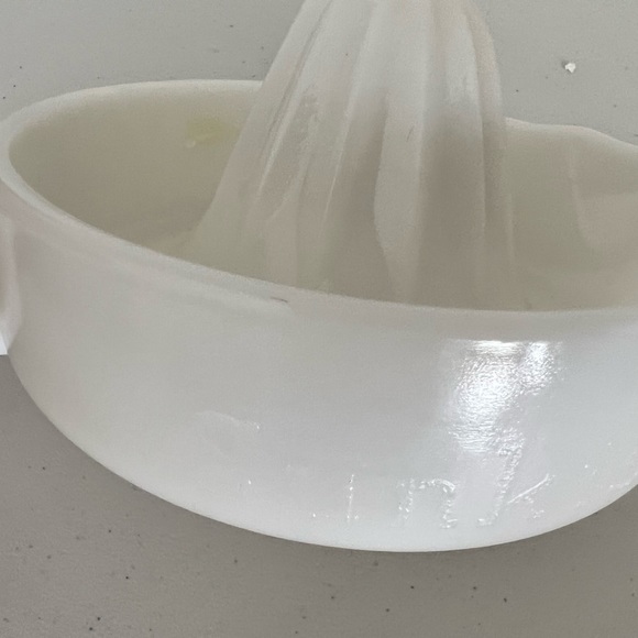 Vintage white glass juicer. Sunkist - Picture 4 of 5